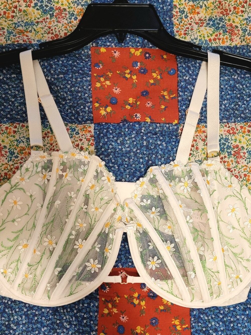 Womens Victoria's Secret Unlined Bra Size 38DDD